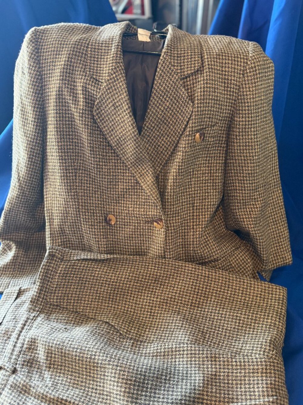 Gorgeous Faux Tweed Business Pantsuit